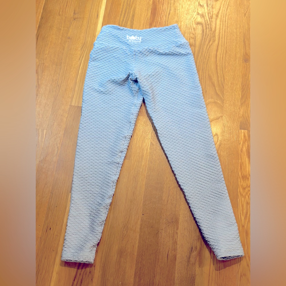 BBB LEGGINGS IN THE SHADE SOMETHING BLUE